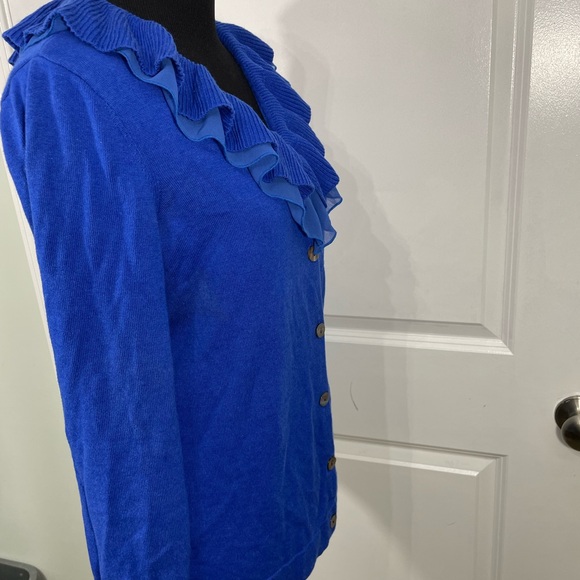 Jones Wear Blue Ruffled Cardigan Size Large CB-60 - Picture 6 of 8